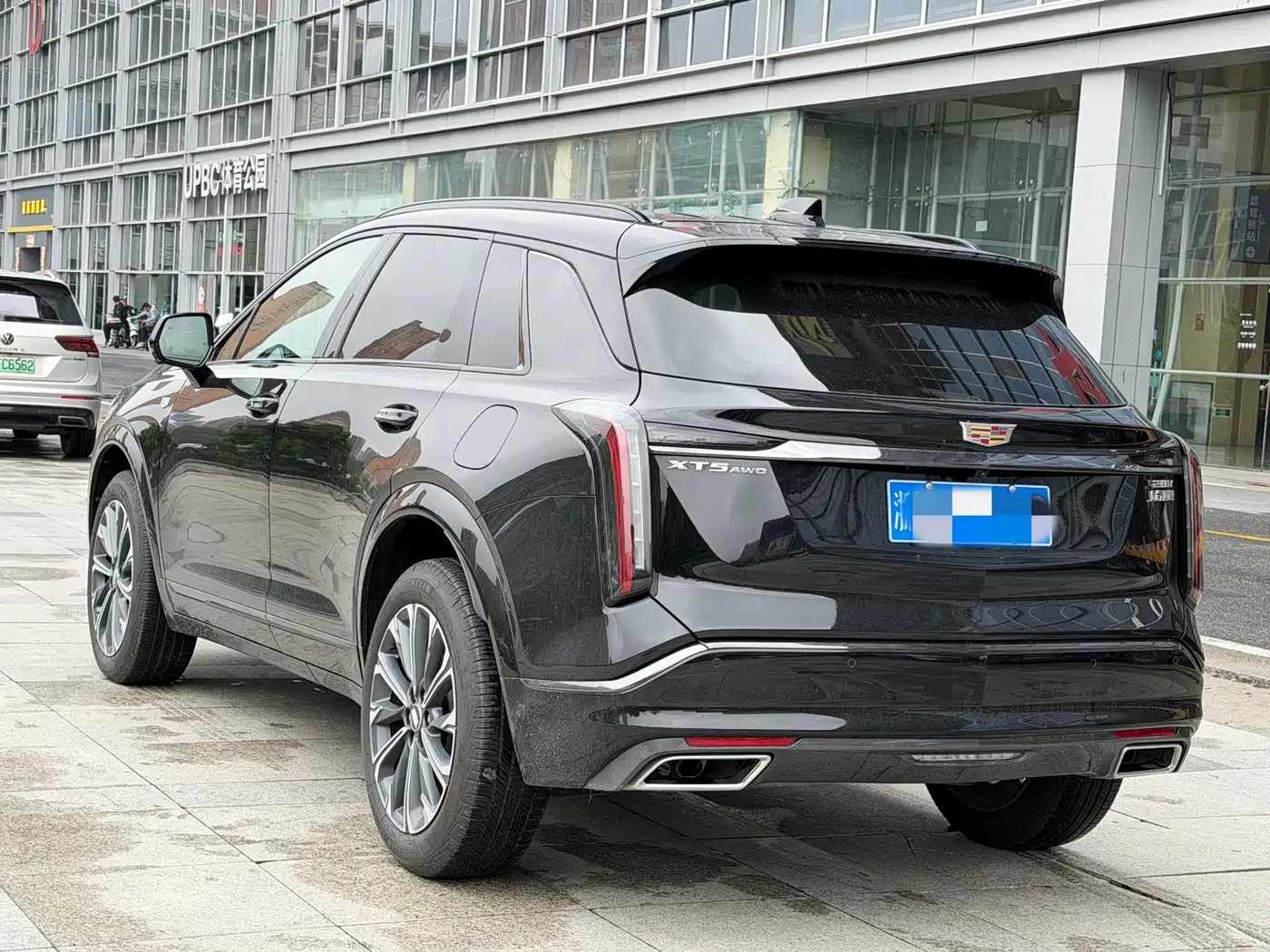 Cadillac XT5 2025 2.0T Luxury фото 7