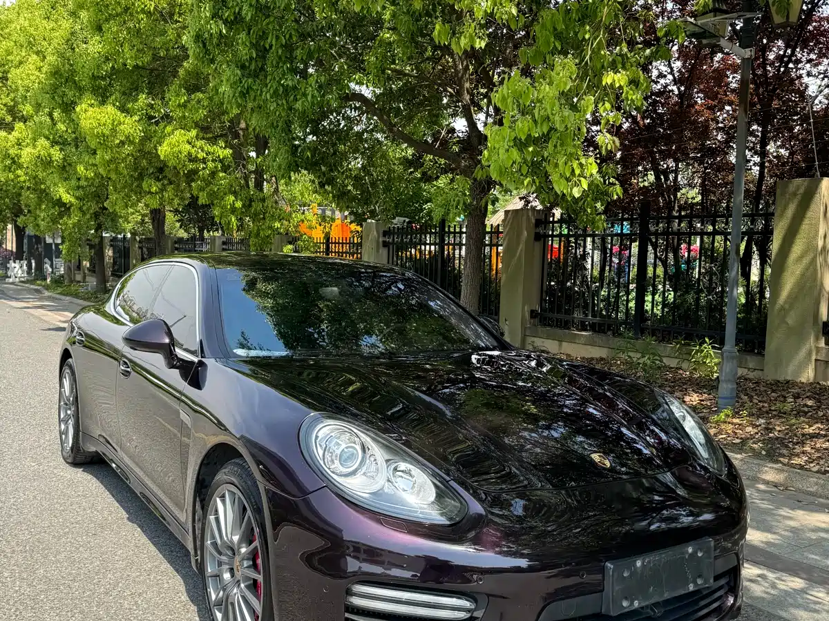 Porsche Panamera 2014 Panamera Turbo Executive 4.8T фото 2