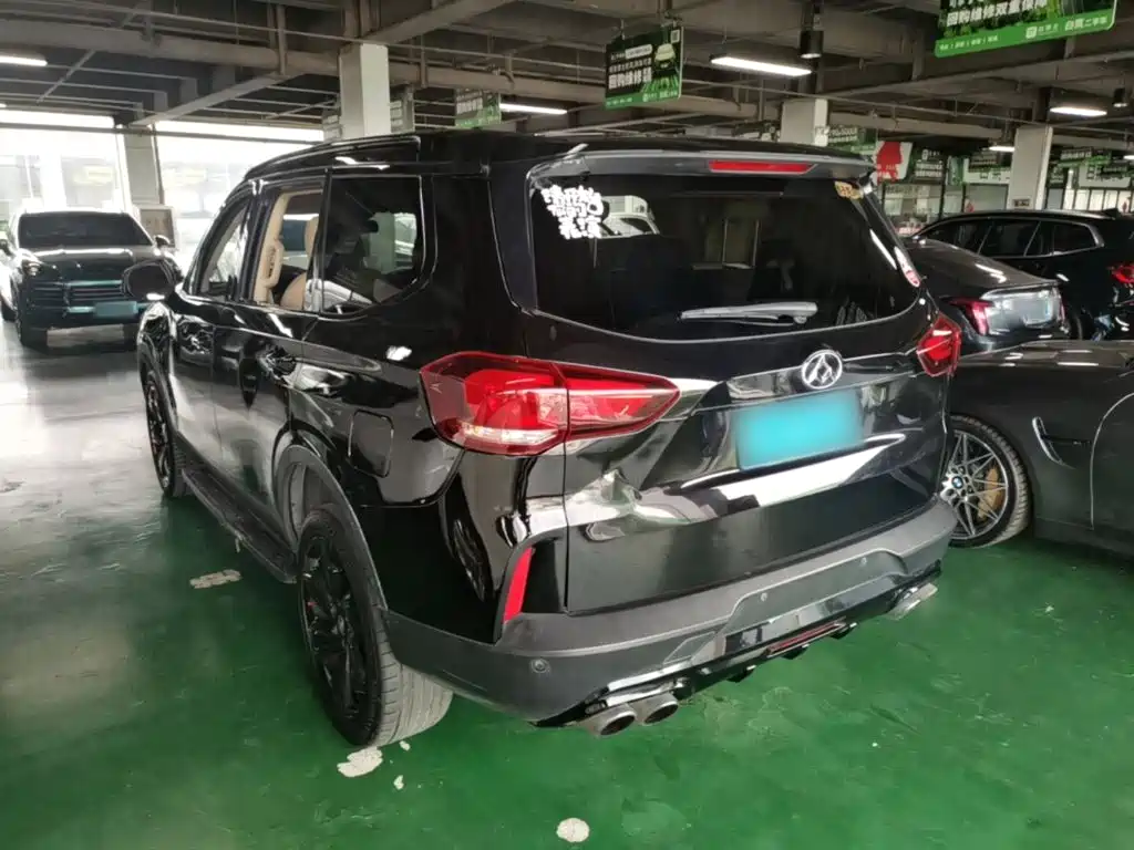 Фото 5 - Maxus D90