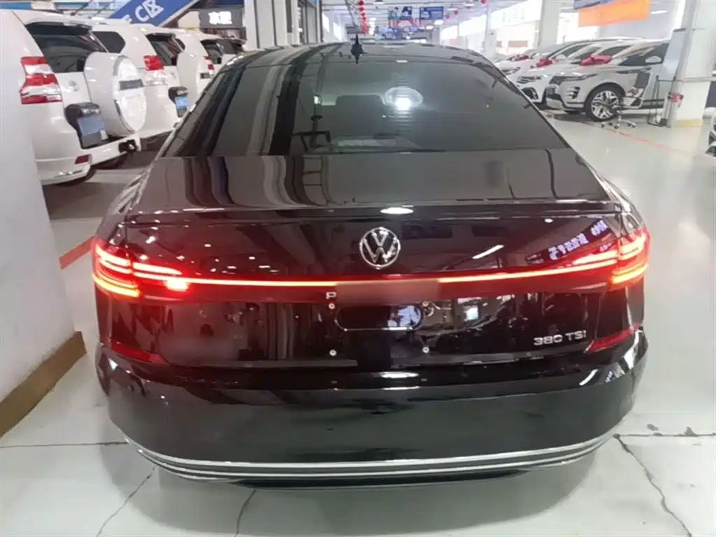 Volkswagen Passat 2025 Outstanding 380TSI Dragon Soaring Edition фото 6