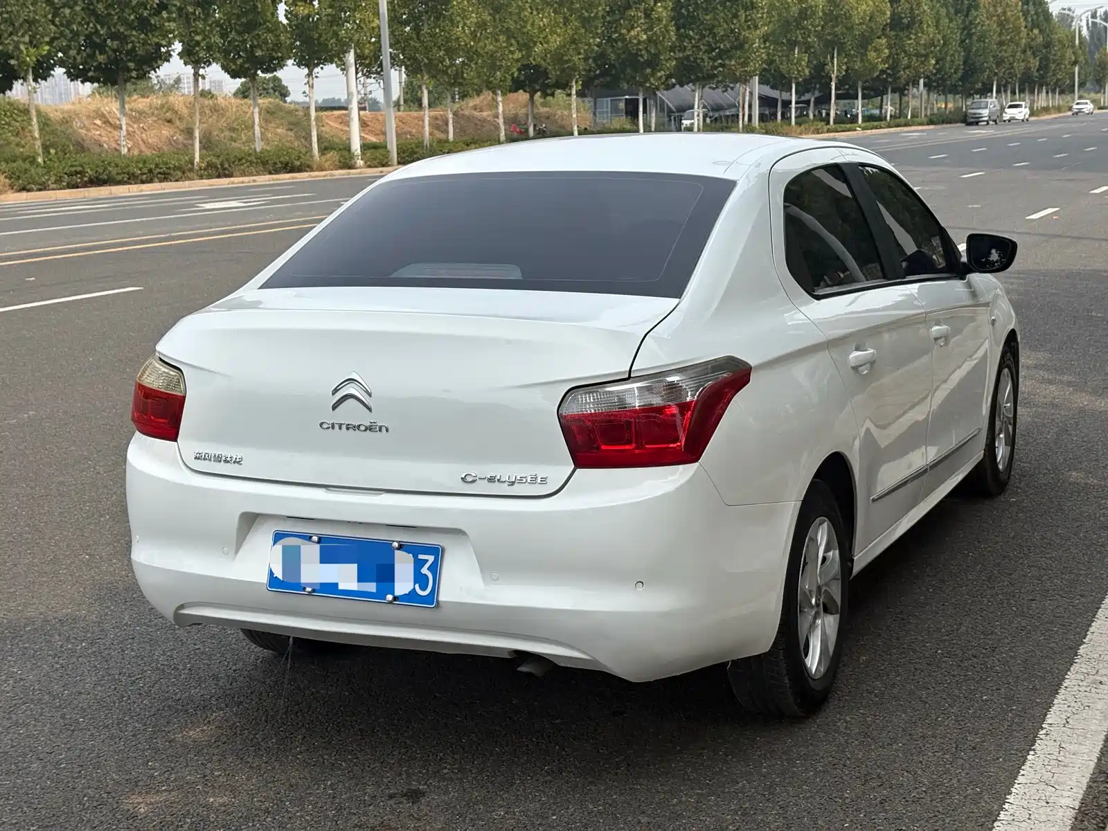 Фото 9 - Citroën Elysee