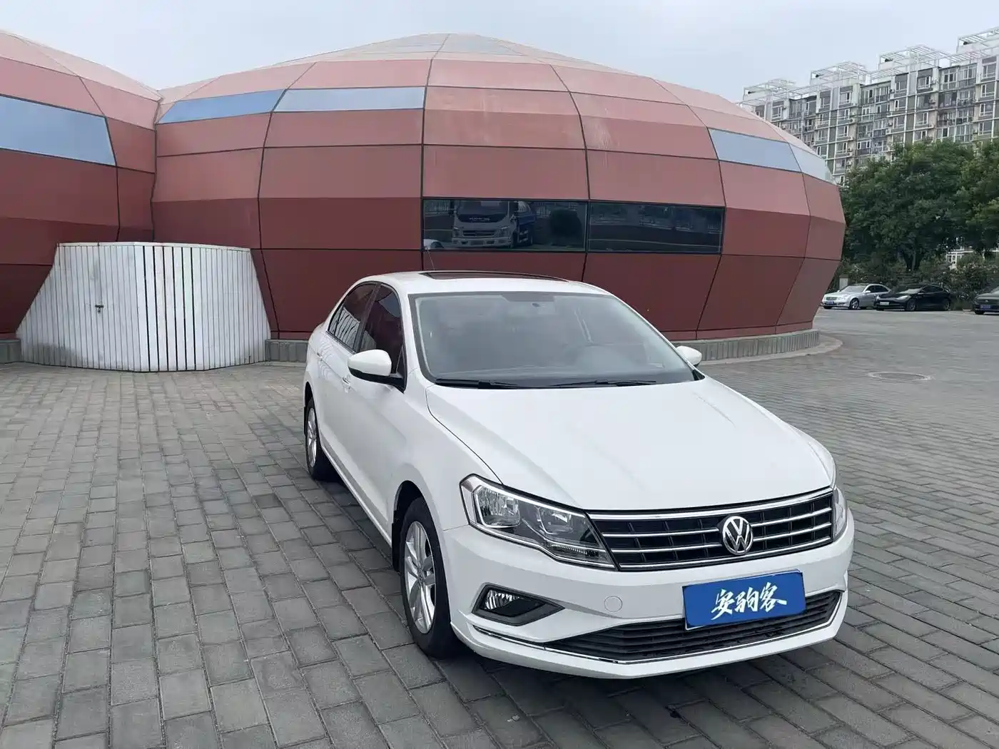 Volkswagen Jetta 2017 1.5L Automatic Comfort фото 3