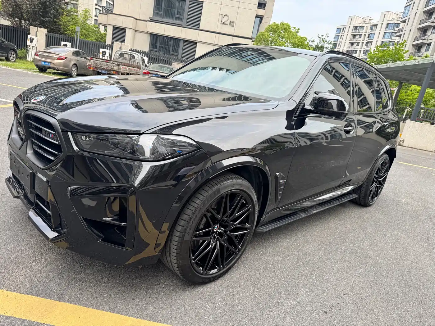 BMW X5 M 2023 Model X5 M Thunder Edition фото 3