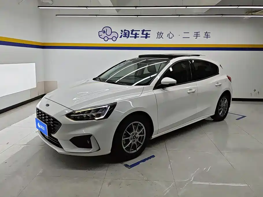 Фото 1 - Ford Focus
