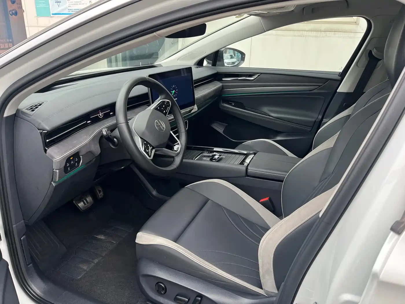 VOLKSWAGEN ID.7 VIZZION