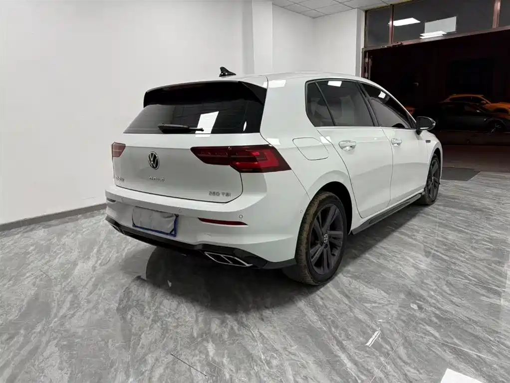 Volkswagen Golf 2023 Facelift 280TSI DSG R-Line Lite фото 6