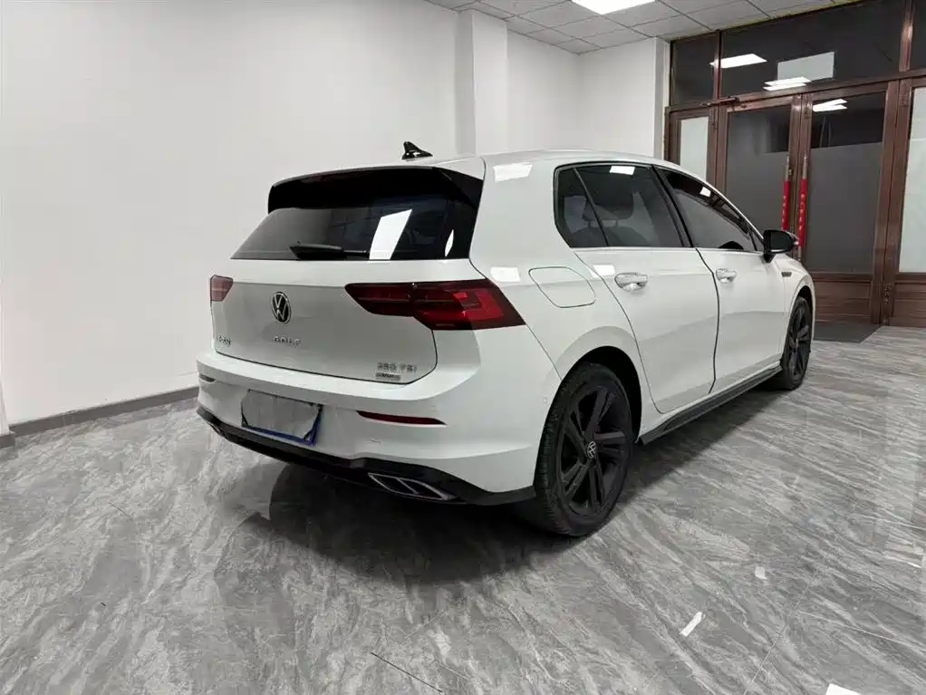 Volkswagen Golf 2021 280TSI DSG R-Line фото 4