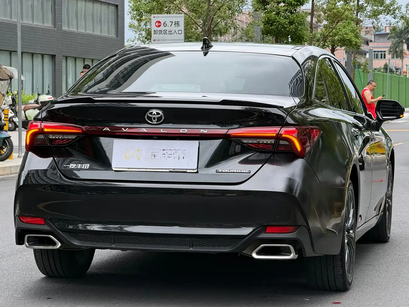 Toyota Avalon 2023 2.5L Touring Premium Edition фото 18