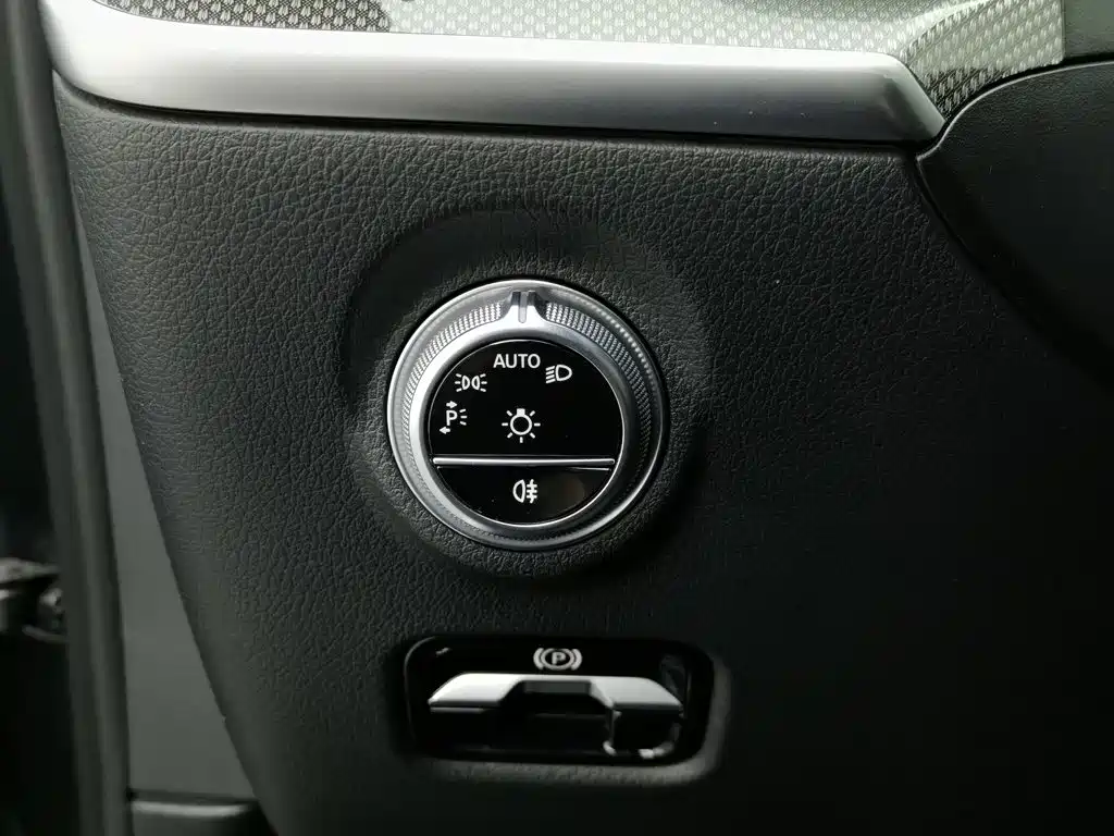 Mercedes-Benz C-Class, миниатюра 21