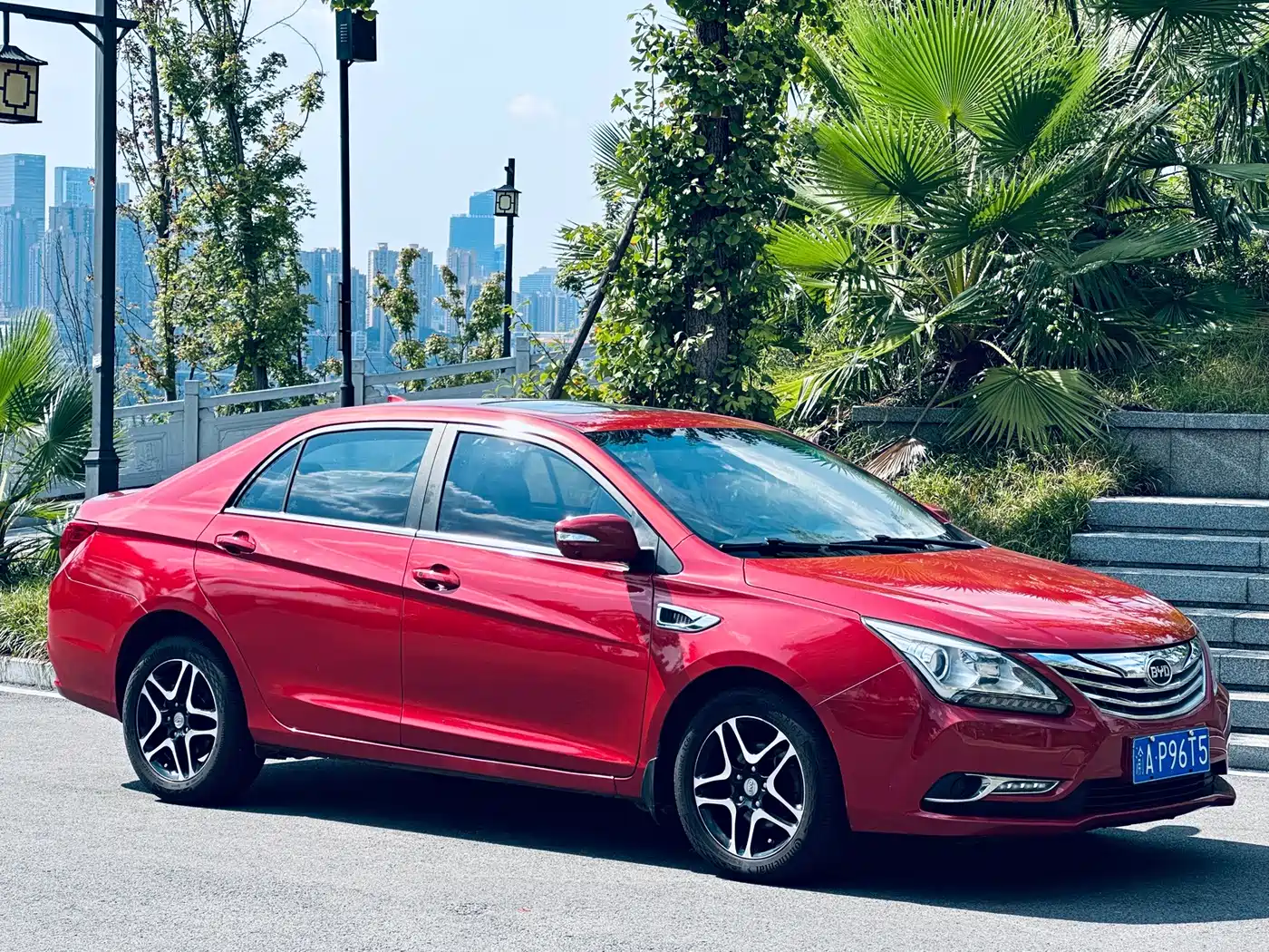 BYD G5 2015 2014 1.5TI Manual Premium