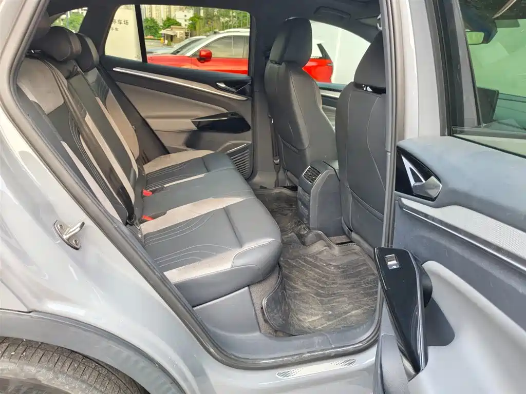 VOLKSWAGEN ID.4 CROZZ