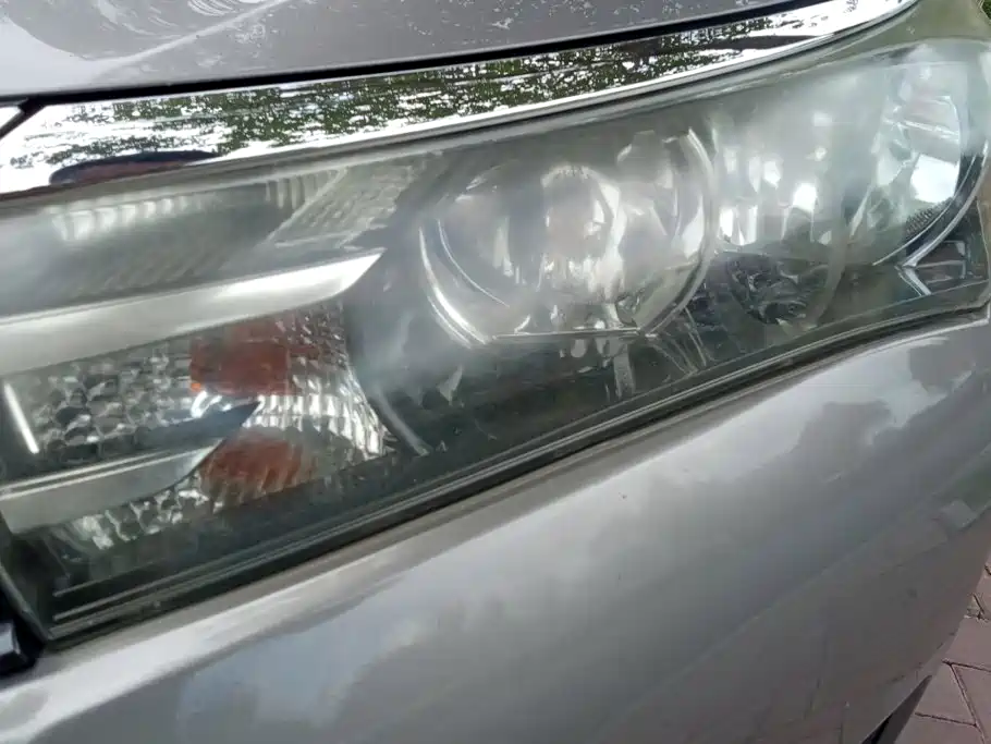 Фото 4 - Toyota Corolla