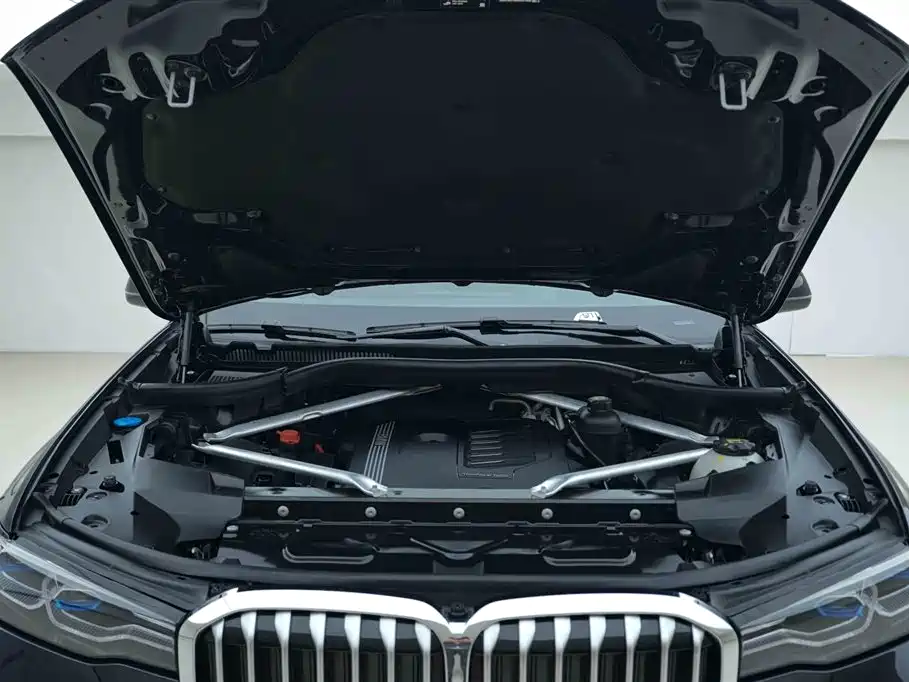 BMW X7 2022 xDrive40i Exclusive M Sport Package фото 7