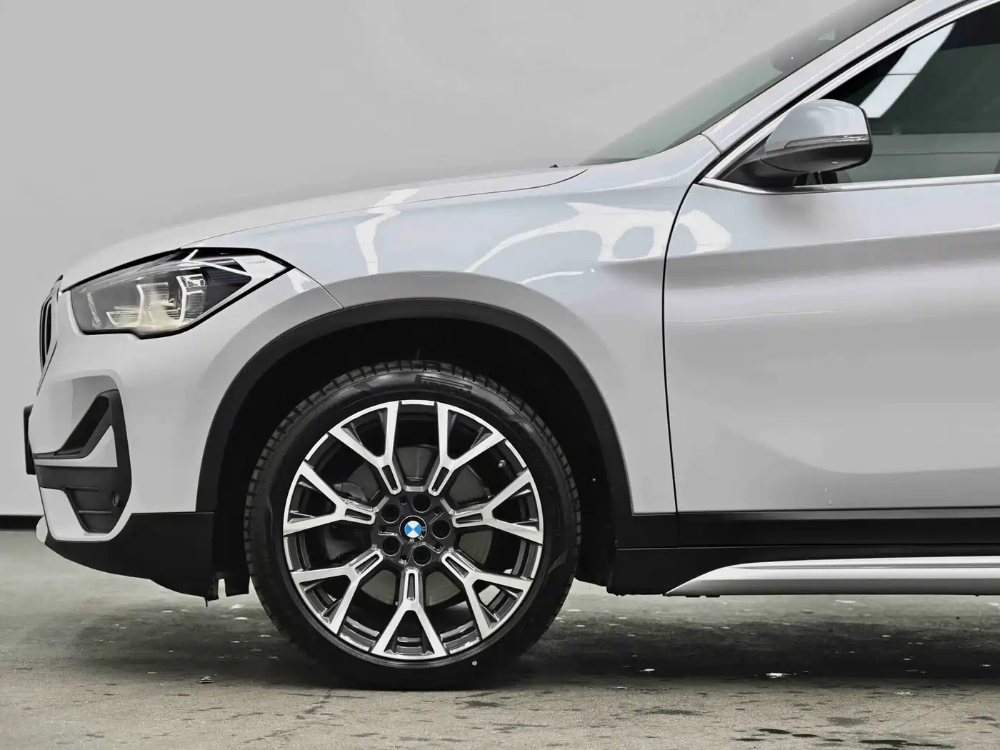 BMW X1 2021 xDrive25Li Exclusive фото 9