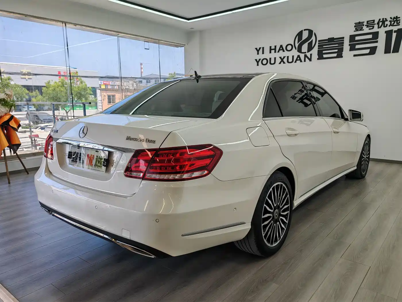 Mercedes-Benz E-Class 2015 E 320 L фото 5