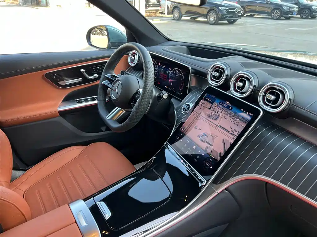 Mercedes-Benz GLC 2025 GLC 300 L 4MATIC Luxury 5-seater фото 13
