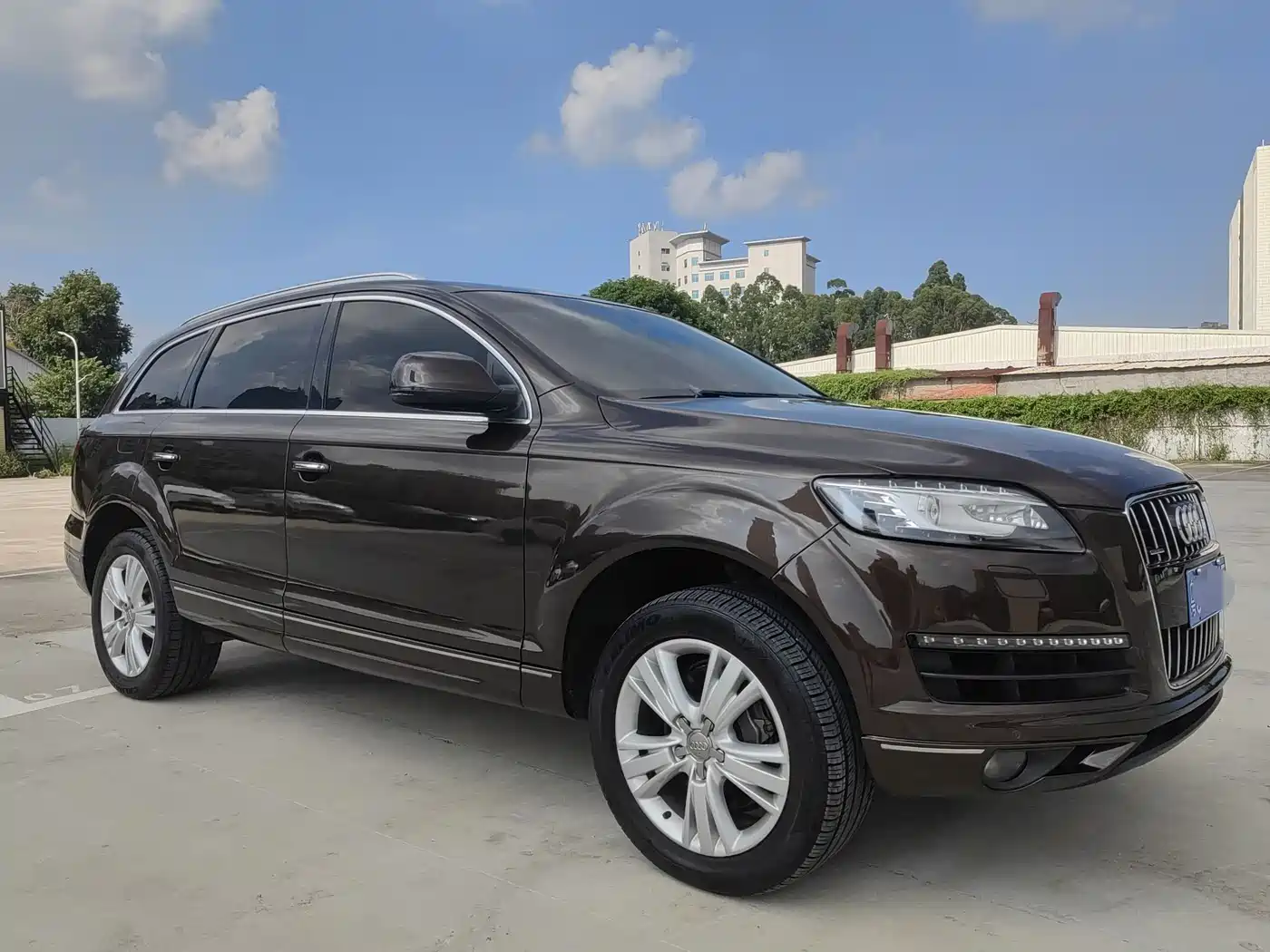Photo 5 - Audi Q7