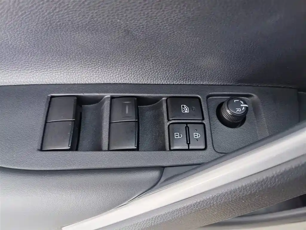 TOYOTA FENGLANDA