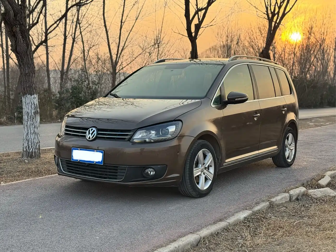 Volkswagen Touran 2011 1.4T DSG Intelligent Elite 5-seater фото 3