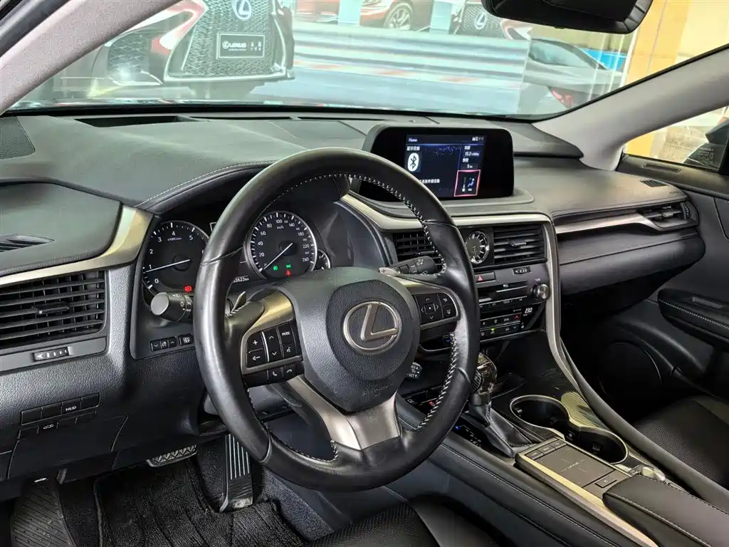 Lexus RX 2020 Facelift 300 2WD Elite Edition фото 5