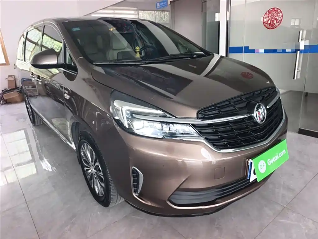 Фото 4 - Buick GL8