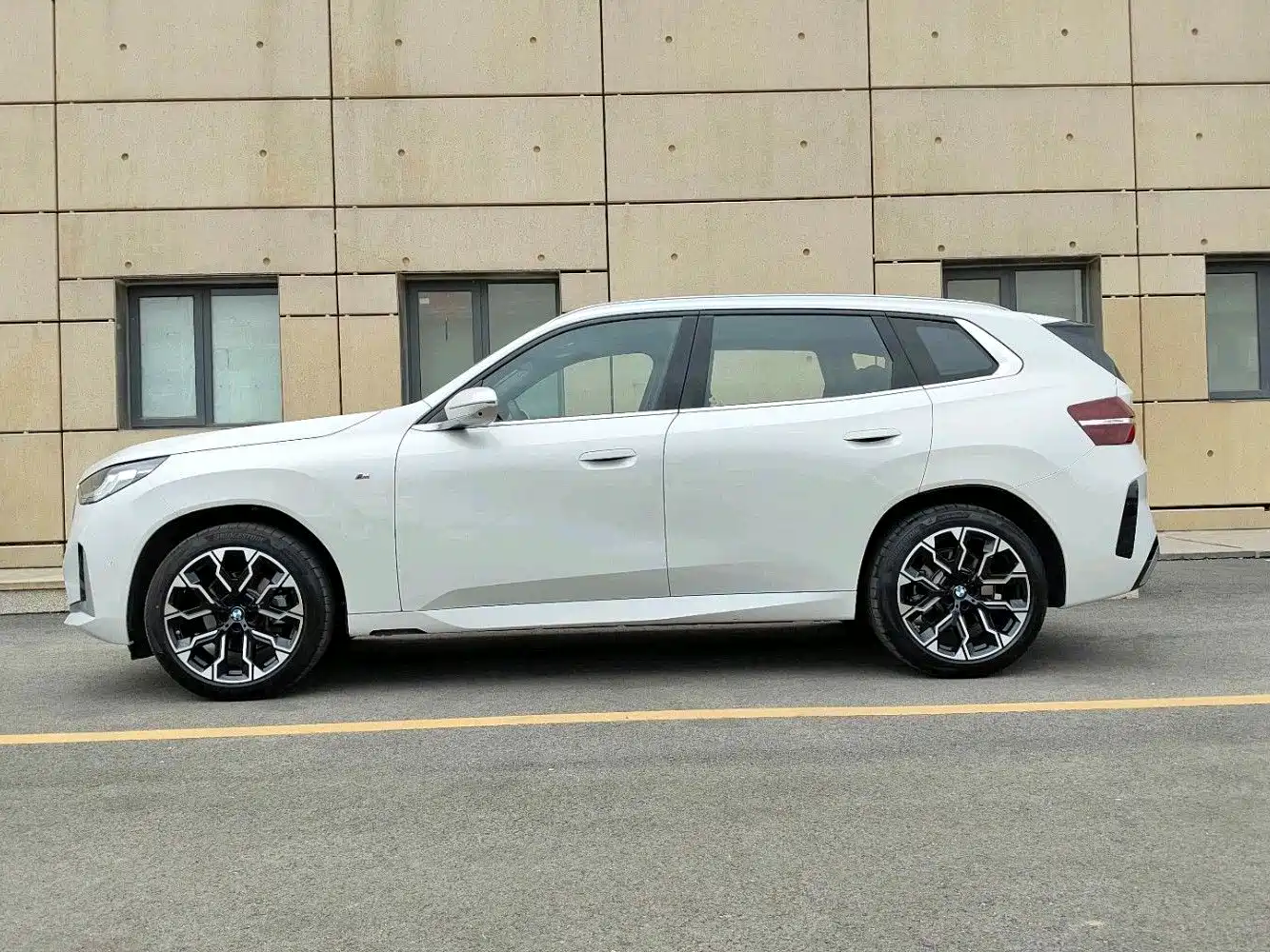 BMW X3 2025 xDrive30L Leading M Sport Package фото 3
