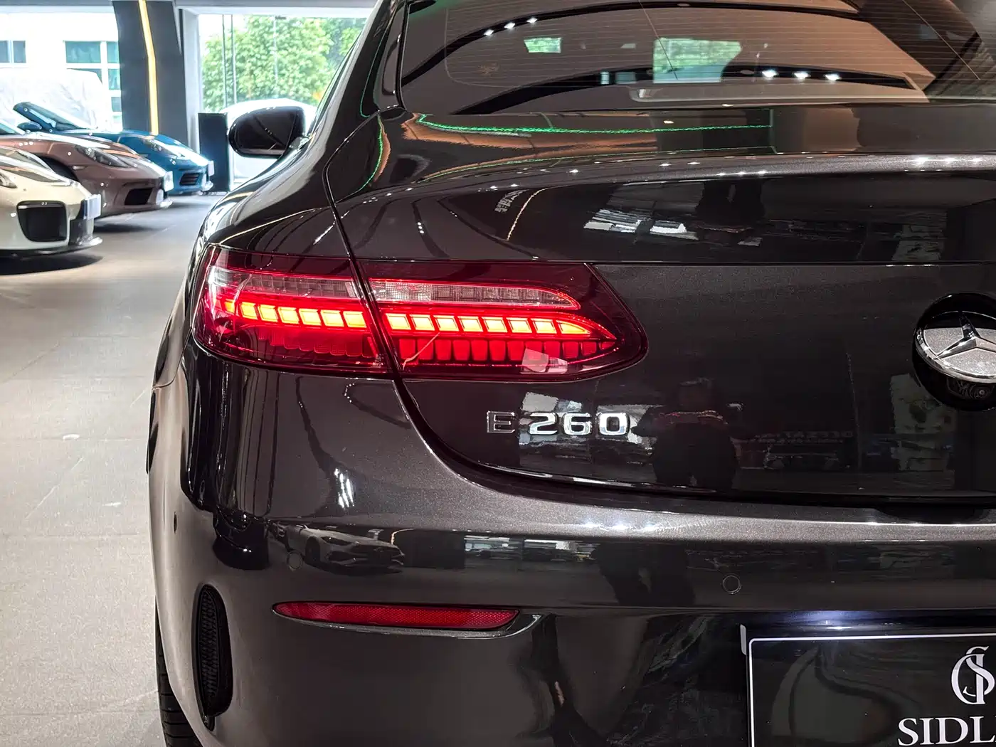 MERCEDES-BENZ E CLASS