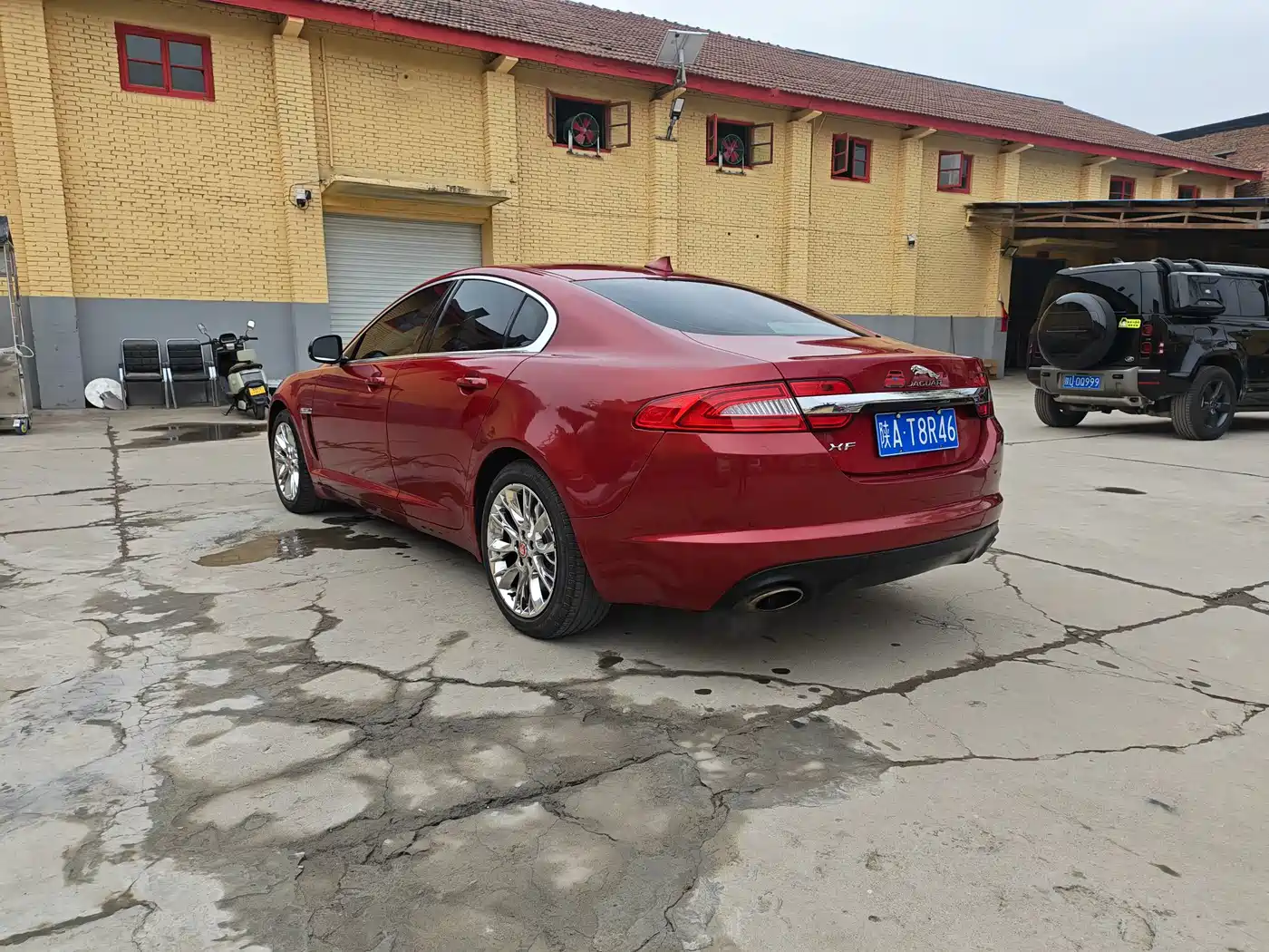 Jaguar XF 2015 2015 XF 2.0T Luxury Edition
