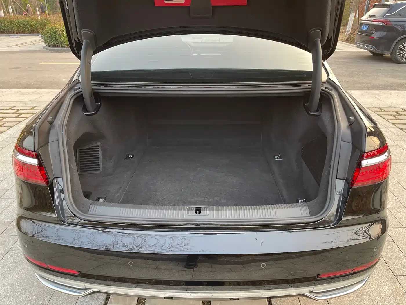 Audi A8 2021 A8L 50 TFSI quattro Comfort фото 10