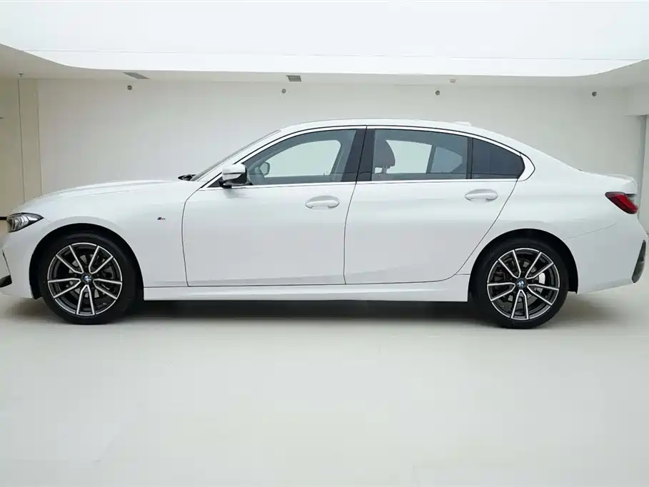 BMW 3 Series 2023 320Li M Sport Package фото 3