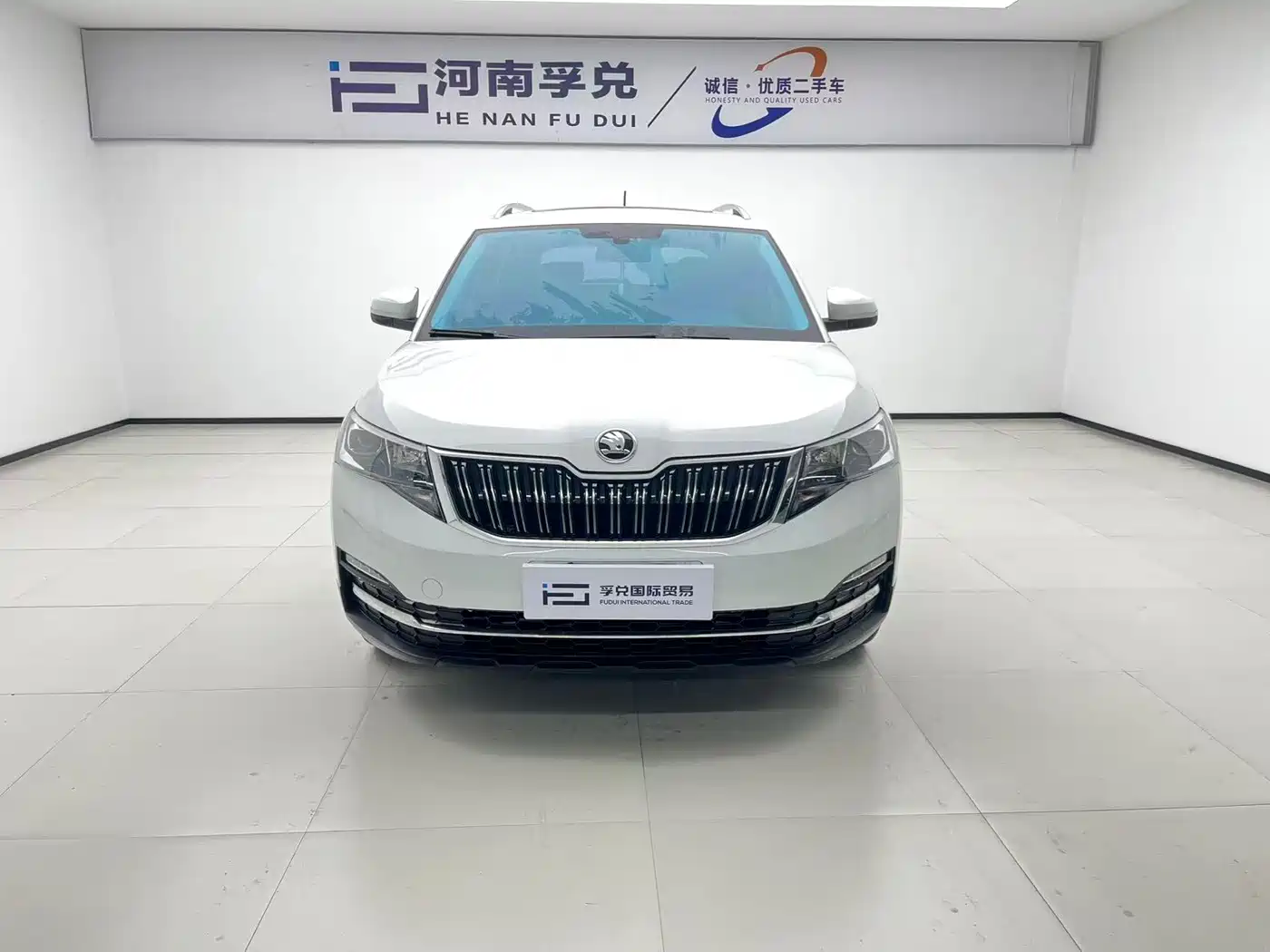 Škoda Kamiq 2023 1.5L Auto Comfort Edition фото 2