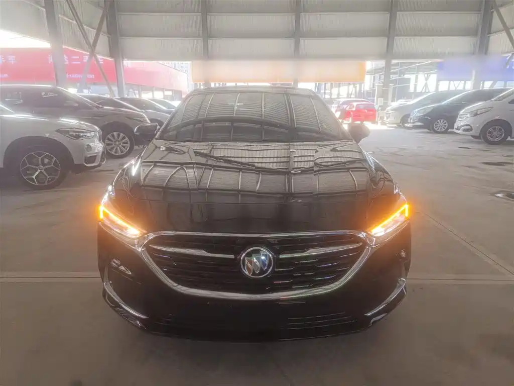 BUICK LACROSSE