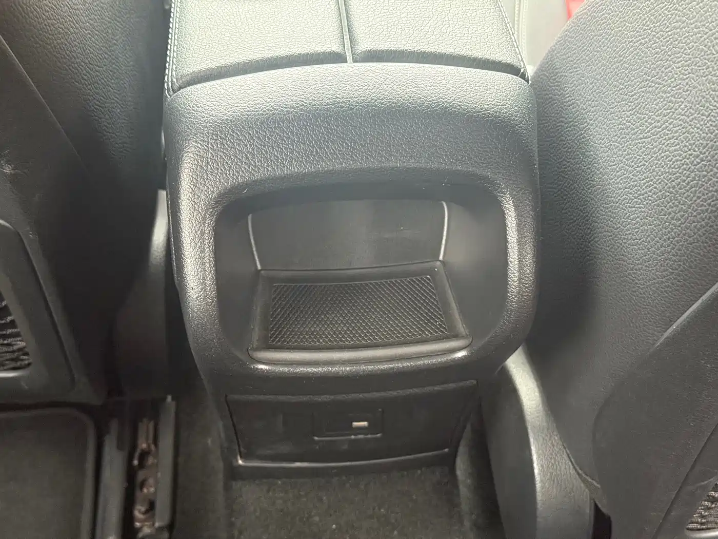 Mercedes-Benz A-Class AMG (Import) 2023 AMG A 35 4MATIC фото 16