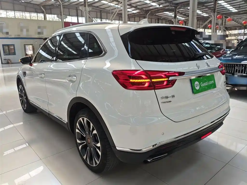 Photo 13 - Hongqi HS5