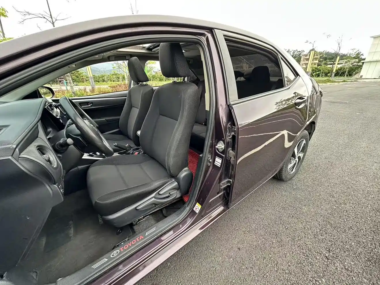 Toyota Levin 2017 Facelift Hybrid 1.8H GS E-CVT Elite Sunroof Edition China V фото 10