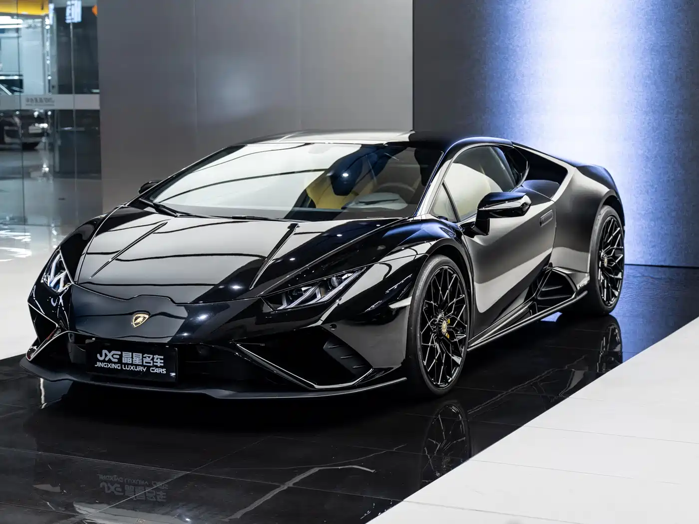 LAMBORGHINI HURACÁN