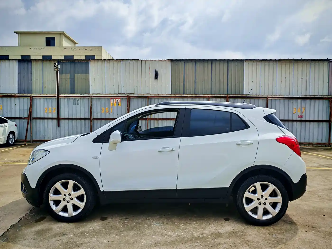 Buick Encore 2013 1.4T Automatic 2WD Elite фото 7