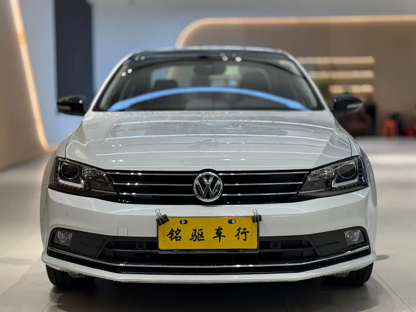 Volkswagen Sagitar 2018 280TSI DSG Luxury фото 2