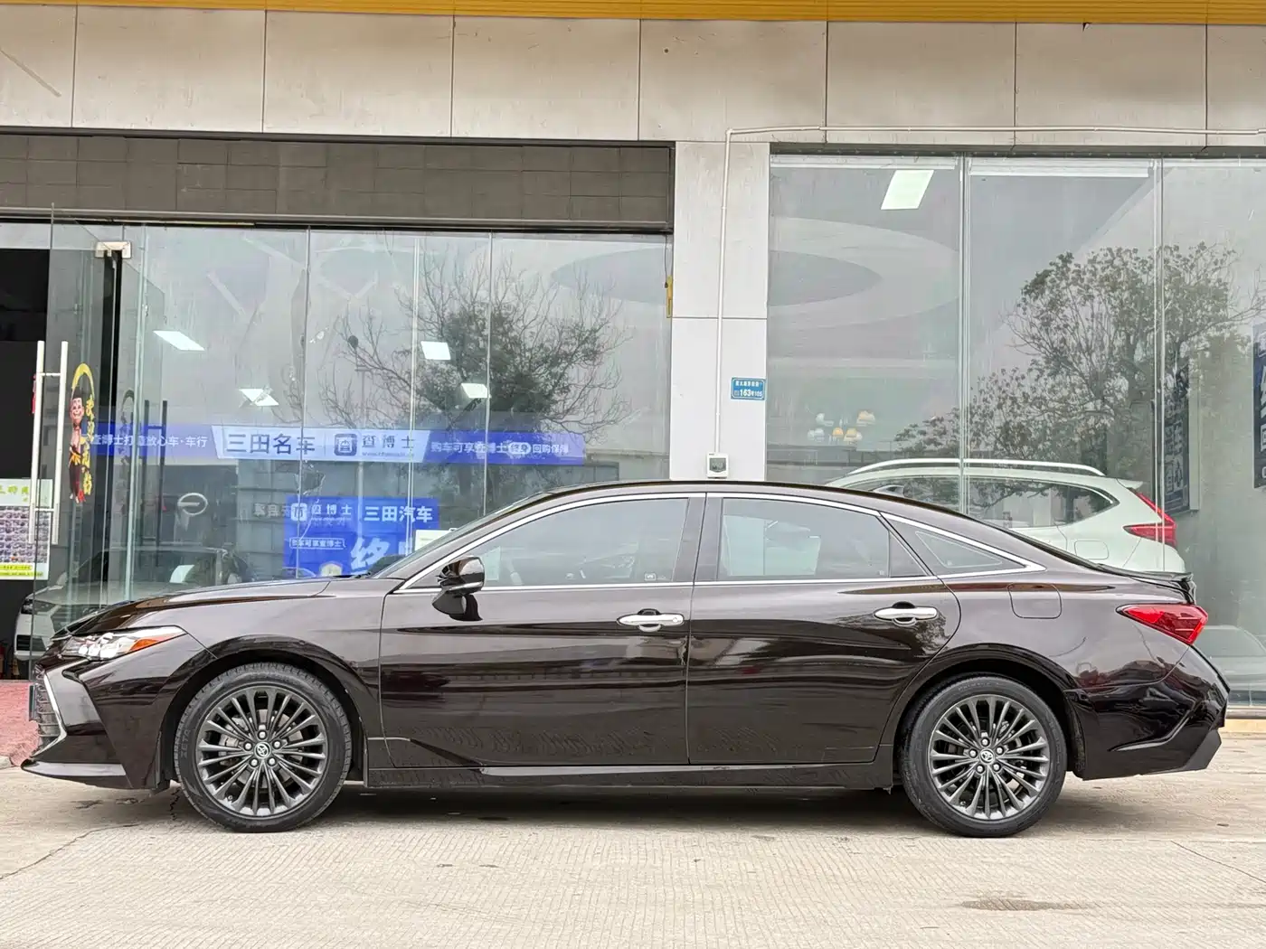 Toyota Avalon 2019 2.5L Touring Premium (China V) фото 11