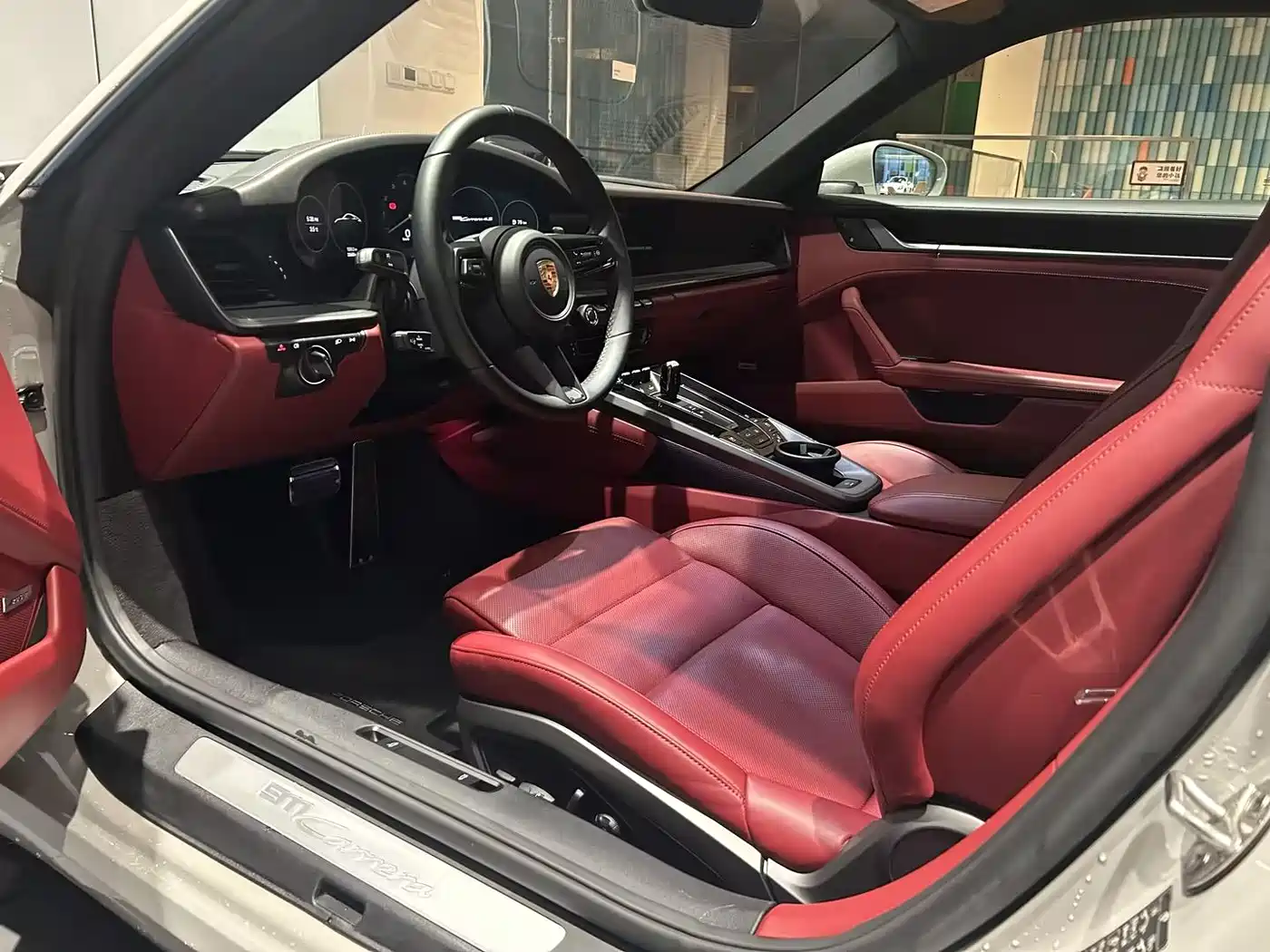 Porsche 911 2023 Carrera 3.0T фото 6