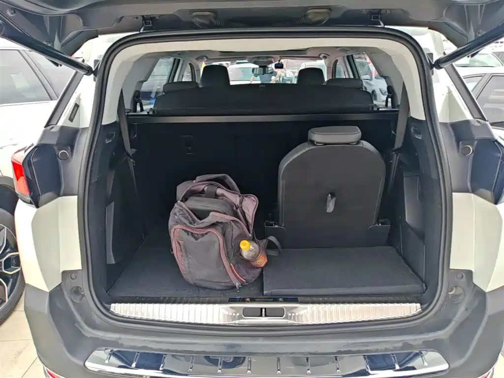 Peugeot 5008 2017 380THP 7-Seater Unlimited Edition фото 19
