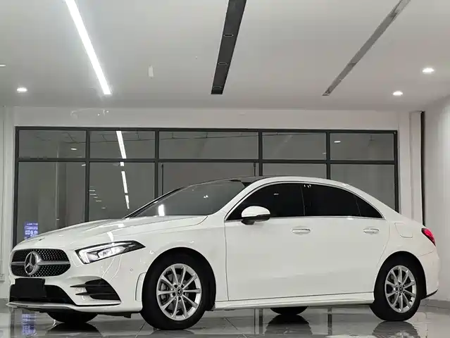 MERCEDES-BENZ A CLASS