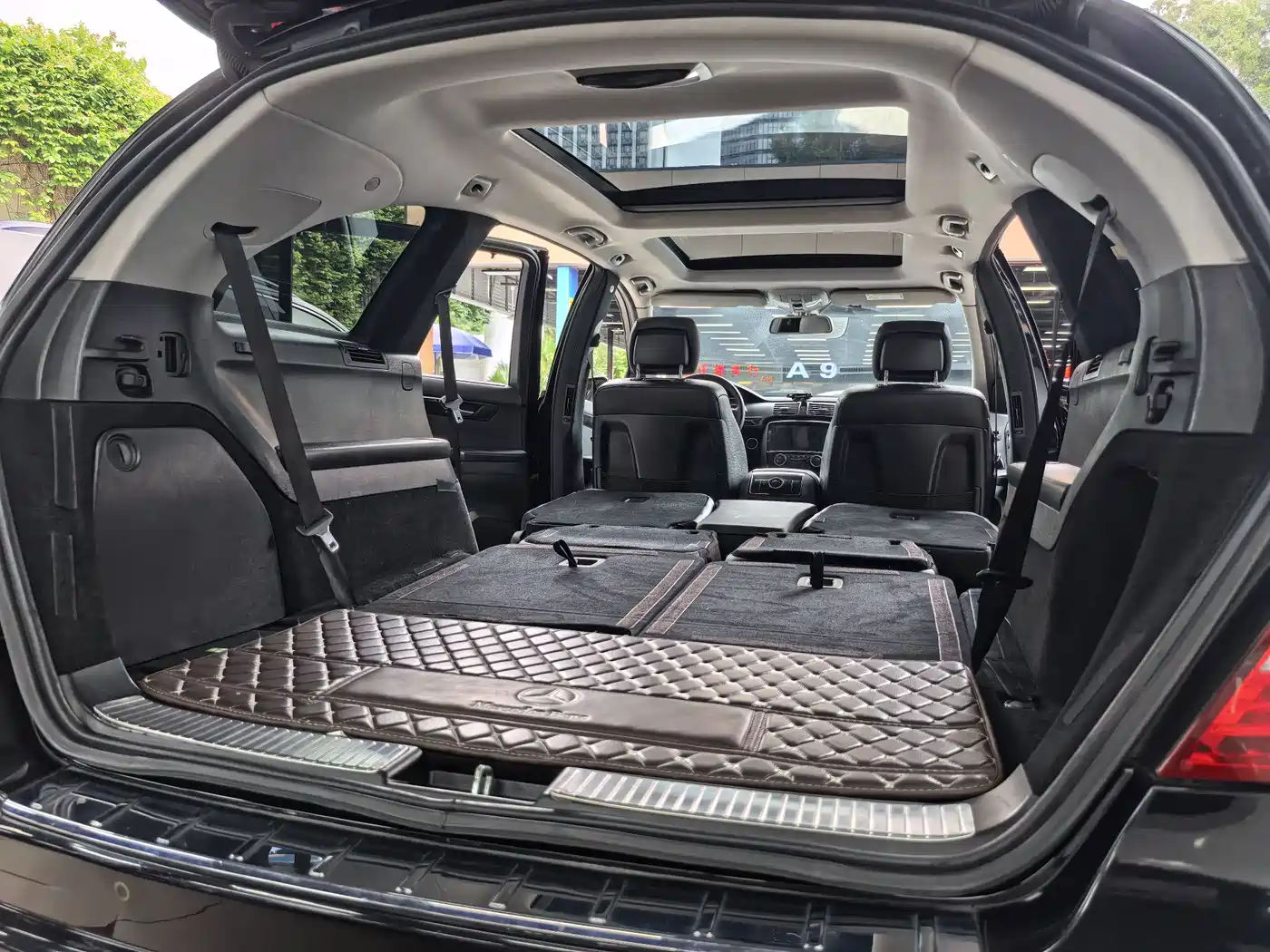 Mercedes-Benz R-Class 2017 R 320 4MATIC Business Collector's Edition фото 15