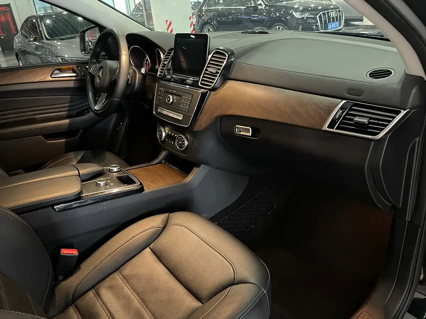 Mercedes-Benz GLE Coupe 2015 GLE 320 4MATIC Coupe SUV фото 13