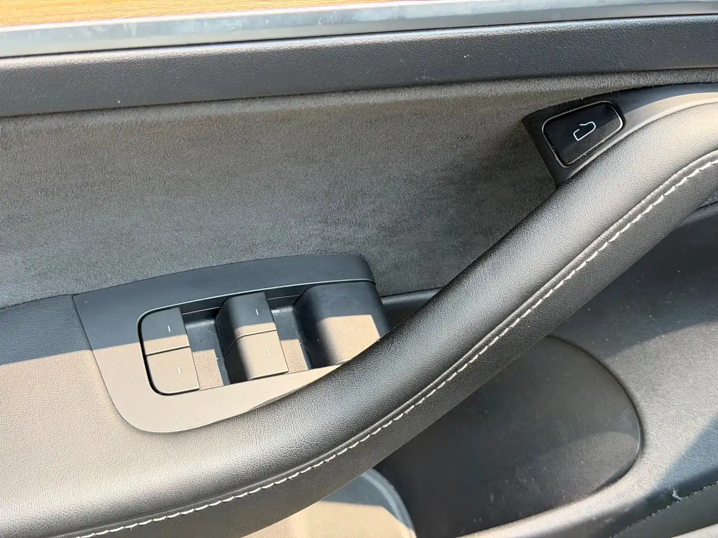 Фото 6 - Tesla Model 3