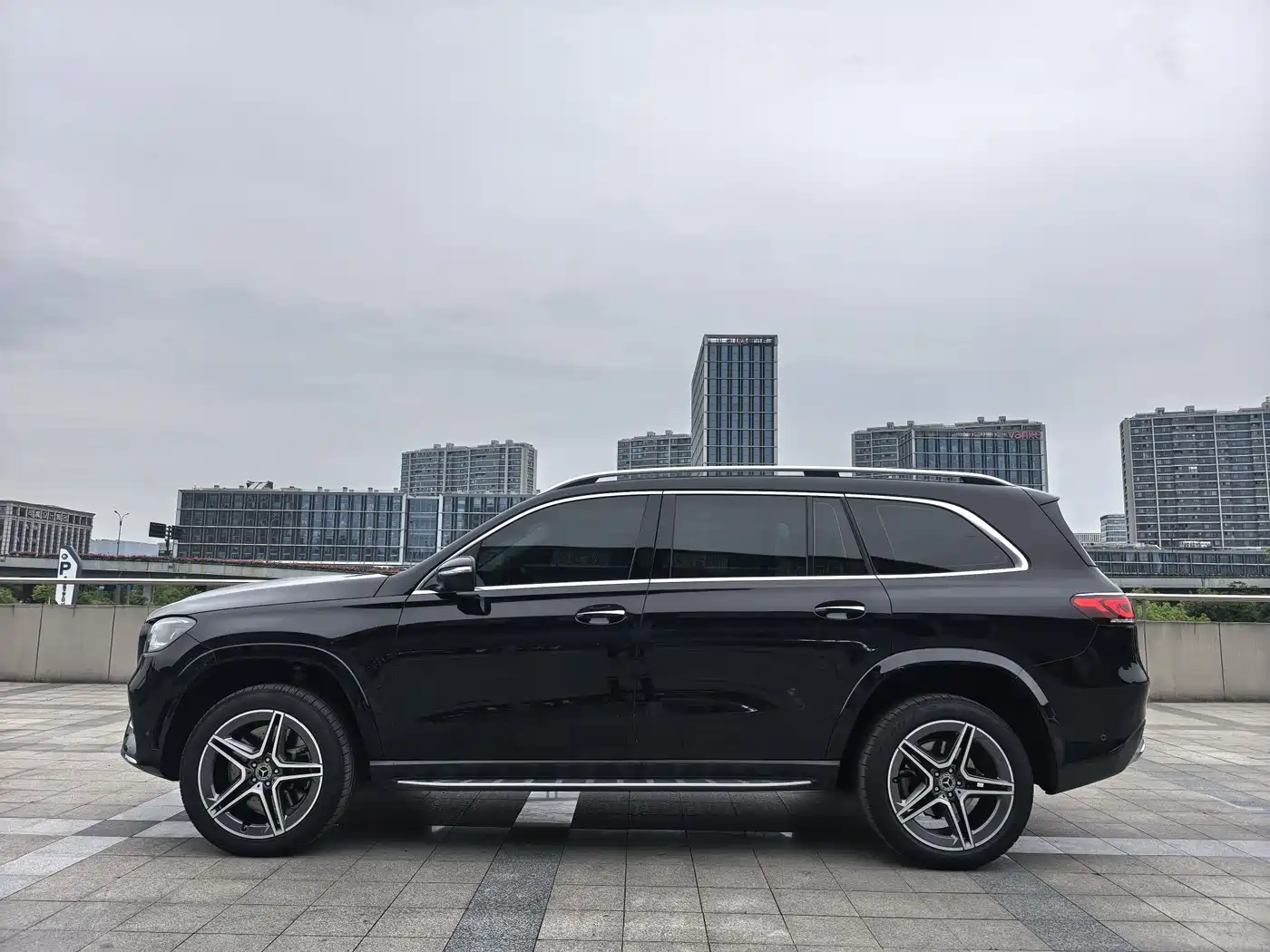 Mercedes-Benz GLS 2023 GLS 450 4MATIC Fashion Edition фото 3