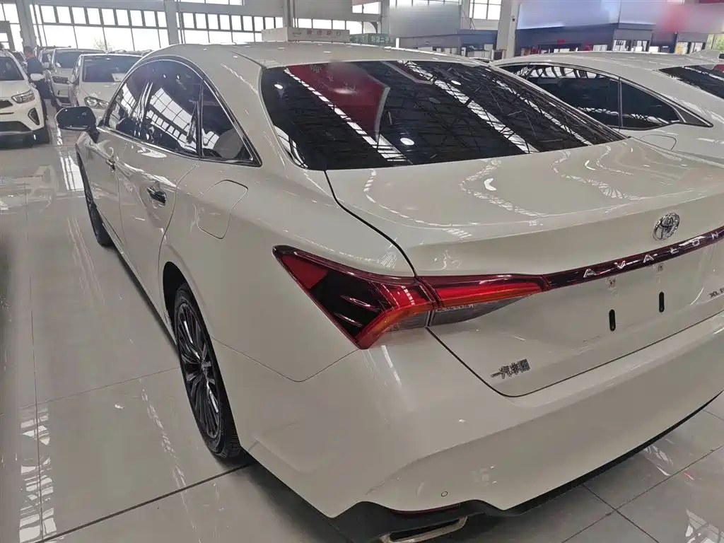 Toyota Avalon 2019 2.0L XLE Premium Edition (China VI) фото 11