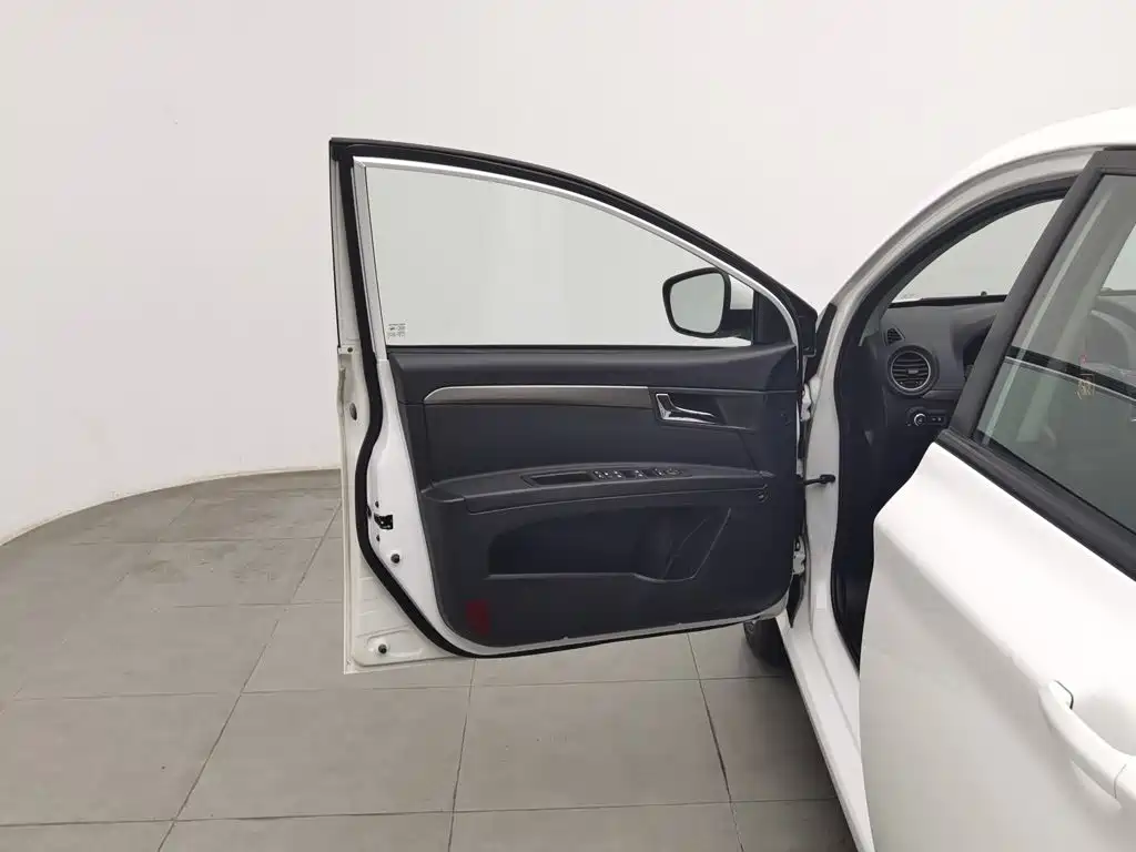 Roewe 350 2014 2014 1.5L Automatic Joy Edition