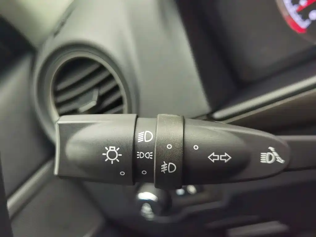 Roewe 350 2014 2014 1.5L Automatic Joy Edition