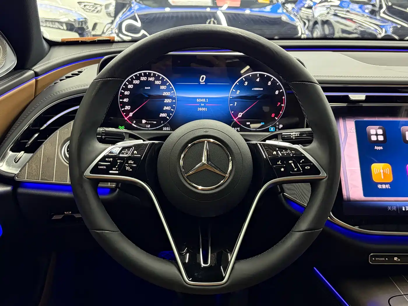 Mercedes-Benz E-Class 2024 E 300 L Fashion фото 9